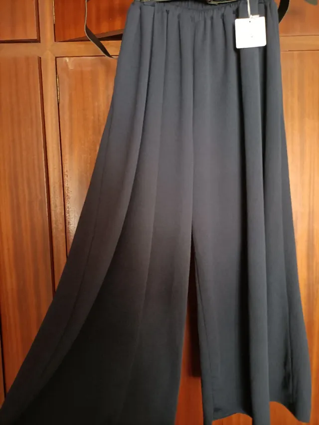 Pantalón falda vestir negro