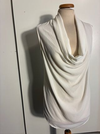 Top donna con bottoncini schiena