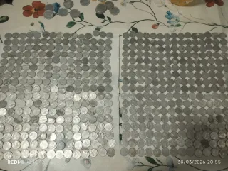 Lote de monedas españolas antiguas de 1 y 5 peseta