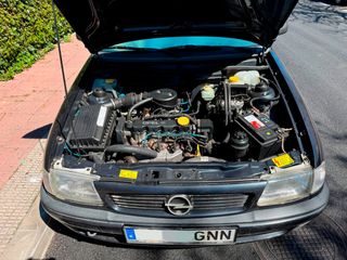 Opel Astra F 1998 CDX (Rematriculado en 2001)