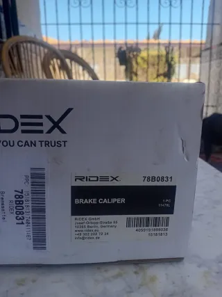 Pinzas traseras de freno nuevas