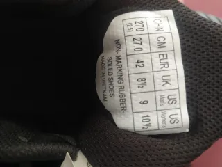 Tenis Yonex Negros Talla 42