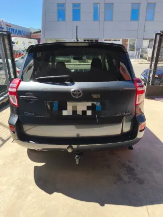 Toyota RAV4 2010