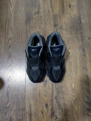 New Balance 9060 Negro