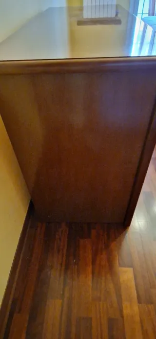 Comò e comodini in legno