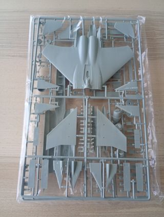 F-15C ANG 75th ANNIVERSARY MAQUETA ACADEMY 1/72