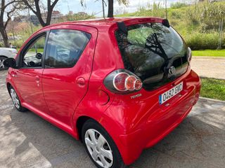 Toyota Aygo Automático 5 puertas