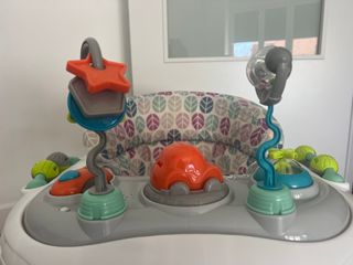 Andador Balancín Olmitos En excelente estado.