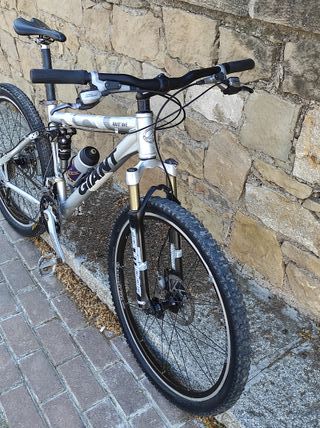 Bicicleta Montaña Giant NRS-1