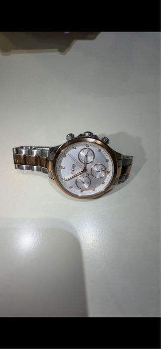 Reloj de mujer Hugo Boss en acero combinado dorado