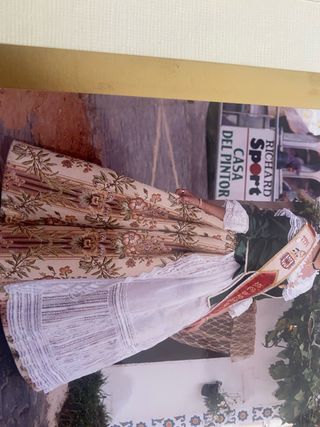 Traje de Fallera Verde y Multicolor