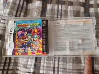 Caja Mario & Luigi: Compañeros en el Tiempo