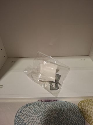 Vitrina Ikea madera blanca con cristal