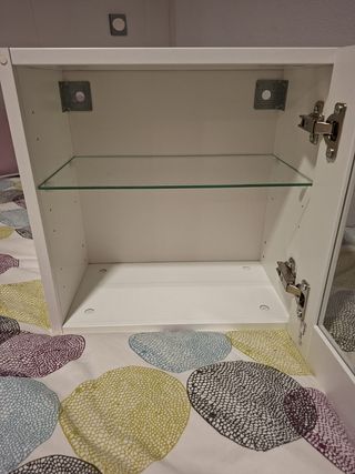Vitrina Ikea madera blanca con cristal