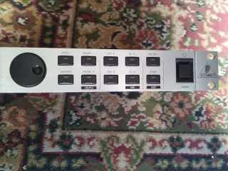 Behringer Virtualizer Pro DSP1024P Rack Efectos