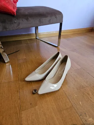 Tacones Marypaz beige talla 39