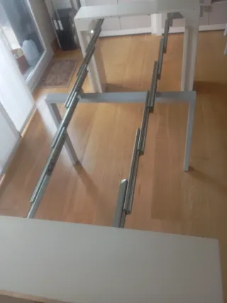 Mesa extensible blanca