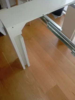 Mesa extensible blanca