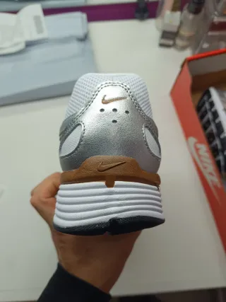 Nike P-6000 gold White