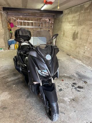 Yamaha XMAX 400 2018 - 38.000 km. Perfecto estado