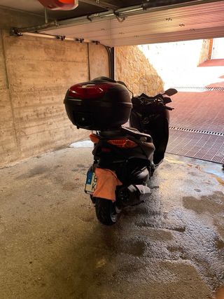 Yamaha XMAX 400 2018 - 38.000 km. Perfecto estado