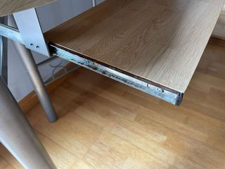 Escritorio madera y metal