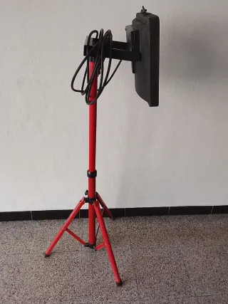 Lámpara trípode para pintar techos ideal sin fallo