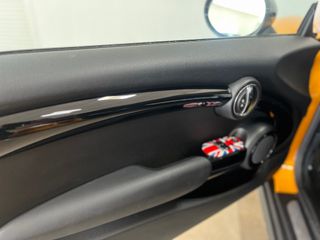 MINI MINI COOPER D automático