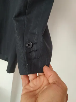 Vendo Blazer de Hombre Color azul  con Rayas