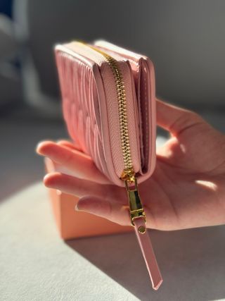 Monedero Miu Miu Rosa y Dorado