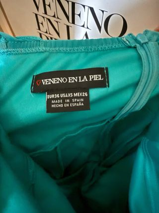 Vestido de fiesta o invitada color verde azulado