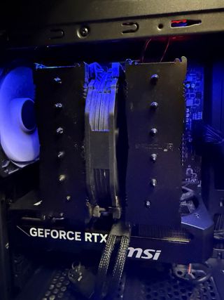 PC Gaming RTX 5070 Ryzen 7 5800X3D