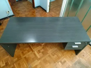 Escritorio gris oscuro antracita con cajones