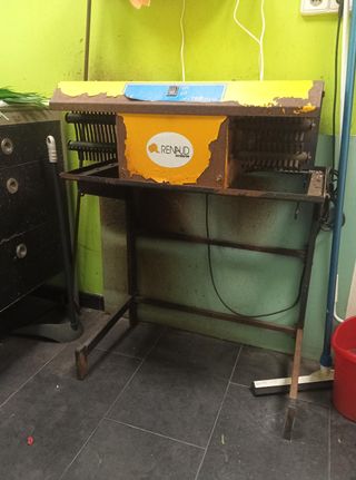 Mobiliario y cámara frigorífica floristería