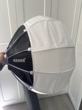 Neewer CB100C RGB + linterna + trípode C