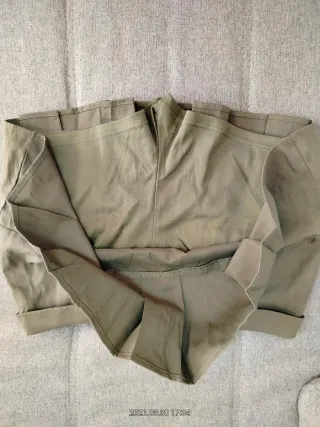 Mini falda verde militar