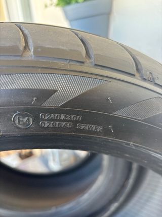 Neumáticos TOYO 215/45R17