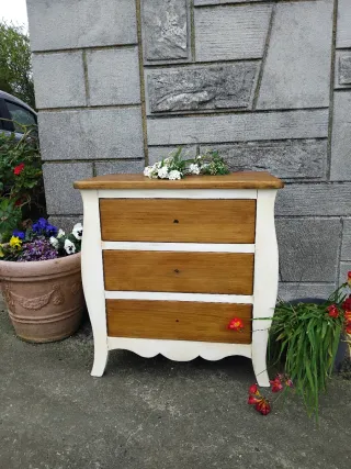 Mesita de noche 3 cajones madera