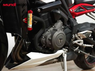 TRIUMPH STREET TRIPLE 765 R