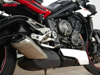 TRIUMPH STREET TRIPLE 765 R