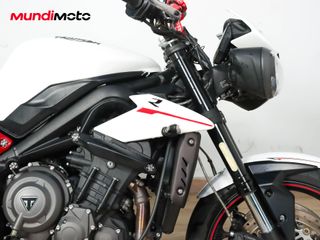 TRIUMPH STREET TRIPLE 765 R