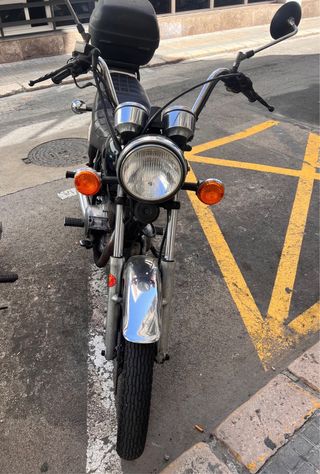 Yamaha SR250 Special Negra y Blanca