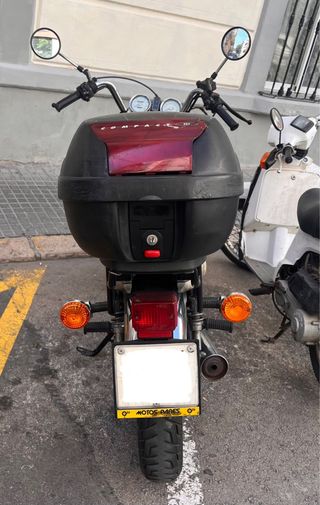 Yamaha SR250 Special Negra y Blanca