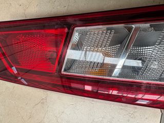 Piloto Trasero Izquierdo Renault Express 2021-2025