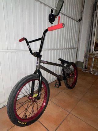 Bicicleta BMX  NEGOCIABLE