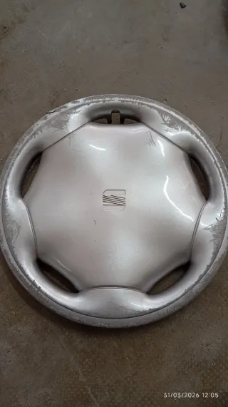 Tapacubos Seat Toledo mk1