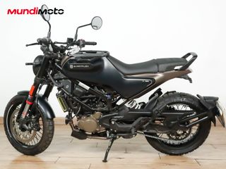 HUSQVARNA SVARTPILEN 125 ABS