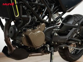 HUSQVARNA SVARTPILEN 125 ABS