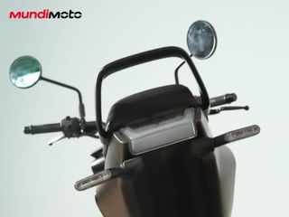 HUSQVARNA SVARTPILEN 125 ABS
