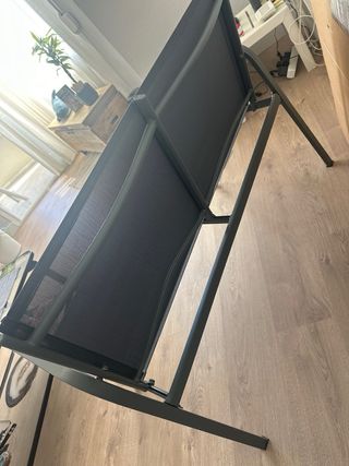 Divano a due posti per terrazzo o giardino. Nuovo